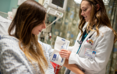 ����Ʈ���� �ǰ����� ������ �������� ���� �¾� �ѱ��� ��ħ���� �����ڡ� ������ ����� ����