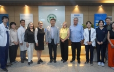 �ѱ��� ġ������ �ý��ۡ� �ָ�  �߽���ġ����ȸ