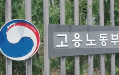 ����� ����